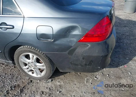 2007 Honda Accord 2.4 Ex from USA, damaged, VIN 1HGCM56817A102859